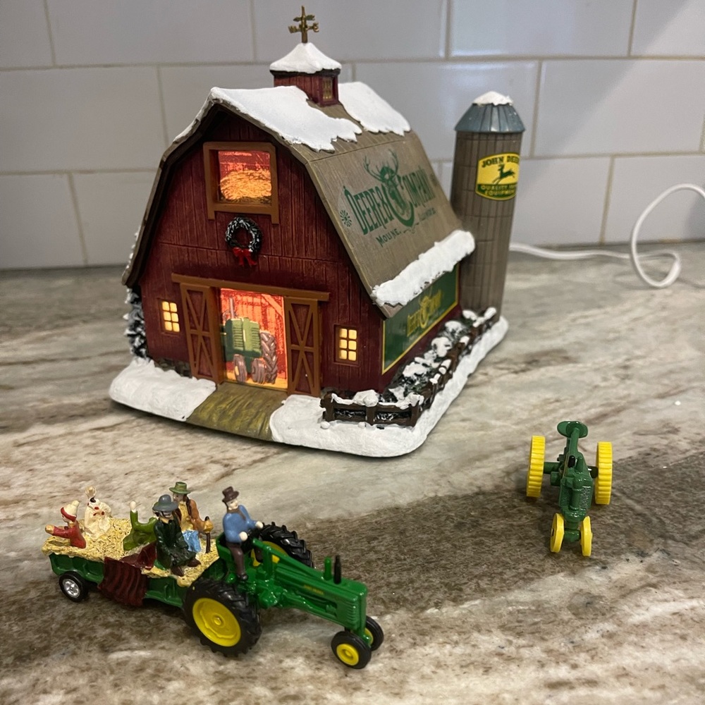 Hawthorne village John Deer barn